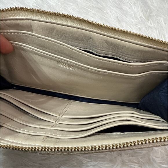 COACH Gold Cream Signature Canvas Wristlet with Card slots - Picture 7 of 8